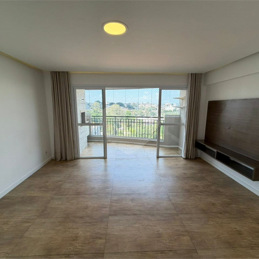 Apartamento à venda com 3 quartos, sendo 1 suíte, em Jardim Aeroporto, São Paulo, SP