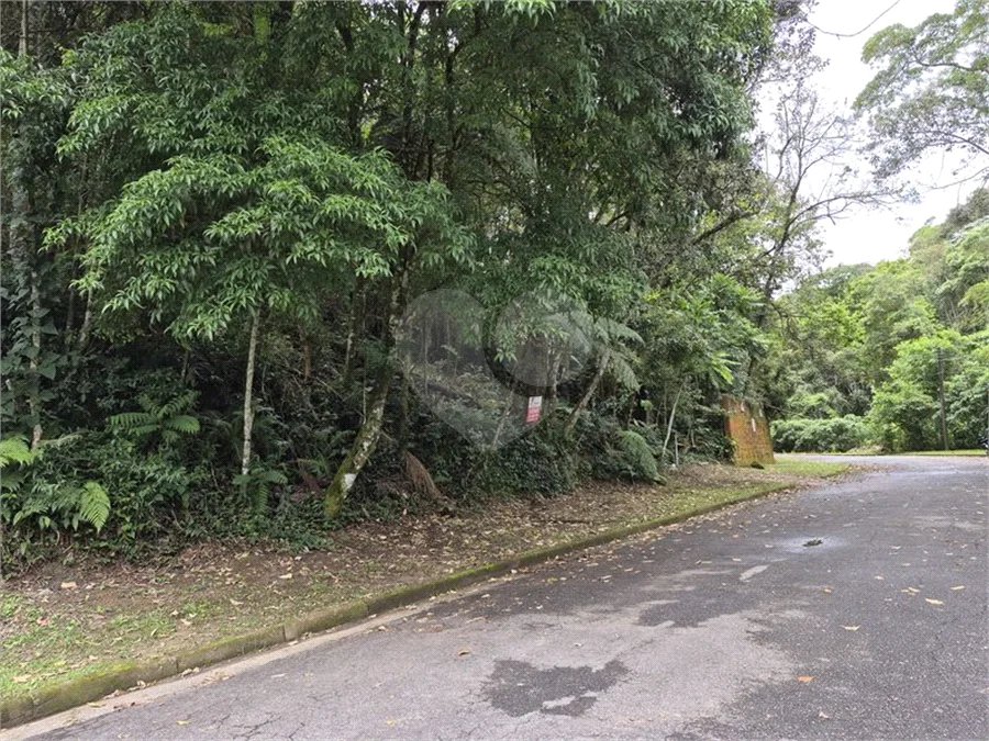Terreno à venda no condomínio Alpes da Cantareira, Mairiporã - SP