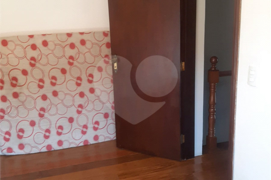 Sobrado à venda com 3 quartos, sendo 1 suíte, em Tremembé, São Paulo, SP
