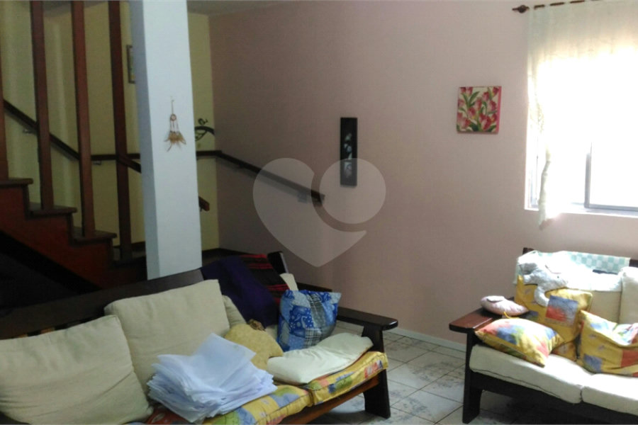 Casa à venda com 3 quartos, sendo 1 suíte,  em Jundiaizinho (terra Preta), Mairiporã, SP