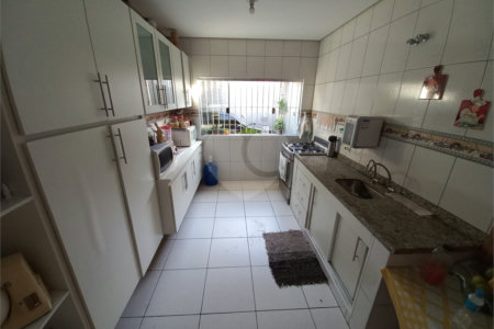 Casa Térrea à venda com 2 quartos em Jardim das Palmas, São Paulo, SP