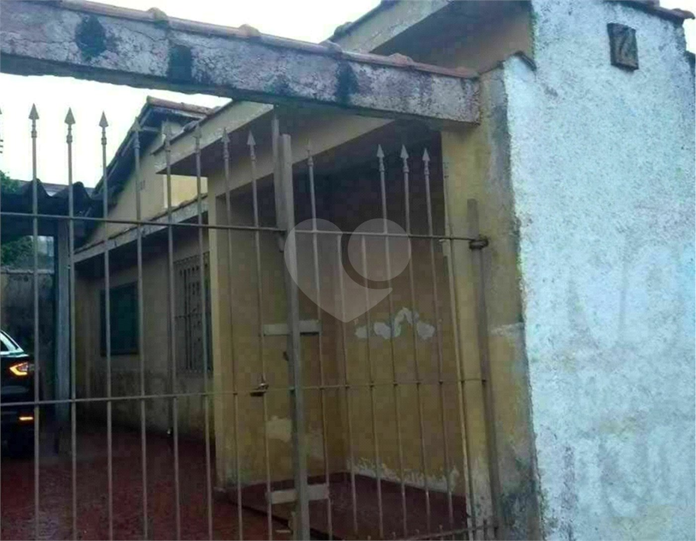 Casa à venda com 3 quartos em Jardim Indaiá, Poá, SP