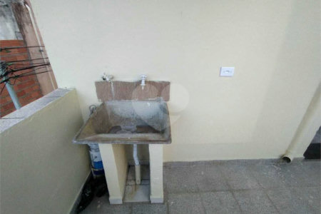 Casa Térrea à venda com 3 quartos em Santa Teresinha, São Paulo, SP