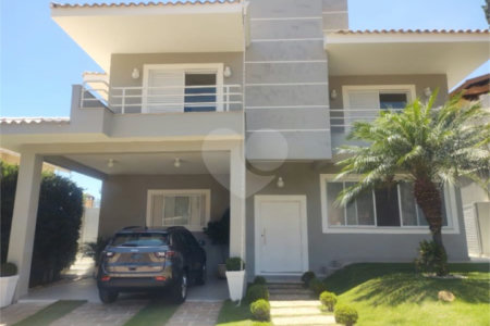 Casa à venda com 3 suítes no condomínio Villaggio Capriccio, Louveira - SP