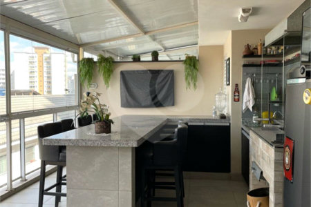 Casa à venda com 3 suítes no condomínio Tamboril, São Paulo - SP