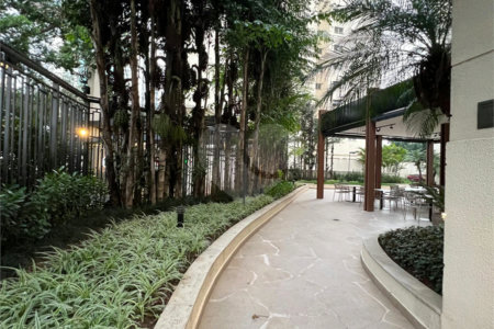 Apartamento à venda com 3 suítes em Campo Belo, São Paulo, SP