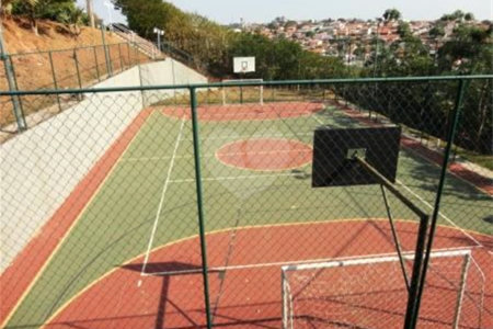 Casa à venda com 3 quartos, sendo 2 suítes, no condomínio Águas da Serra, Valinhos - SP