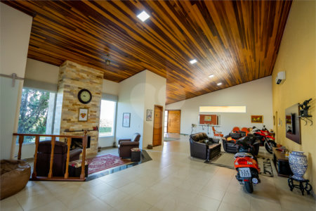 Casa à venda com 3 suítes em Parque Village Castelo, Itu, SP