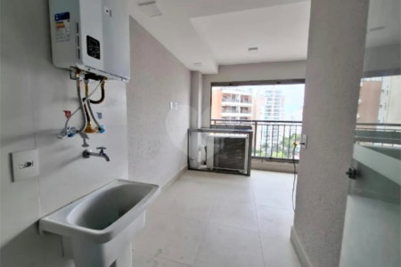 Apartamento a venda na Vila Mariana, 68 m², 2 dormitórios, 1 suíte, 2 vagas e lazer completo
