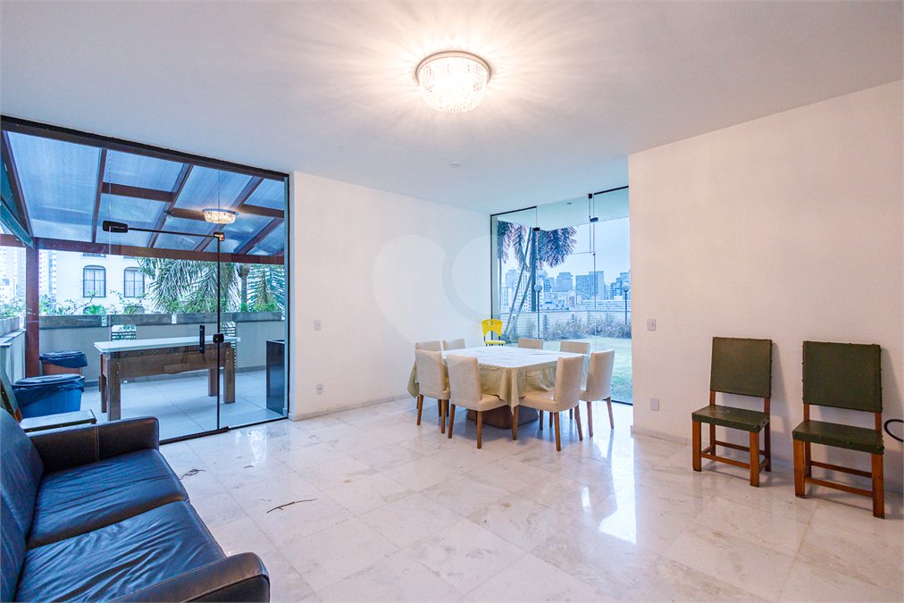 Apartamento à venda com 3 quartos, sendo 1 suíte, em Morro dos Ingleses, São Paulo, SP