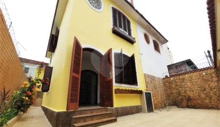 Casa à venda com 4 quartos, sendo 1 suíte,  em Maracanã, Rio de Janeiro, RJ