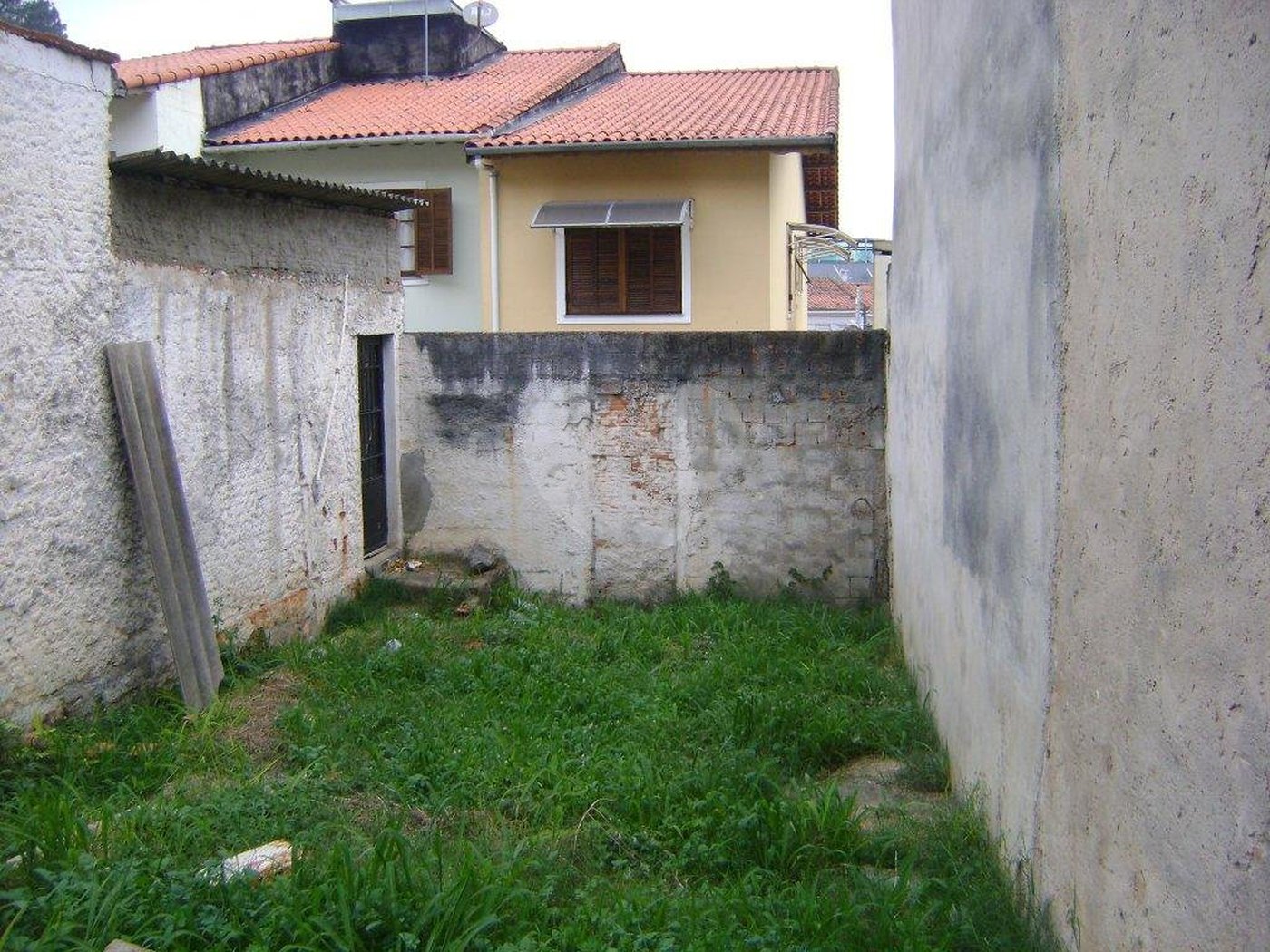 Terreno à venda em Jardim Peri, São Paulo, SP
