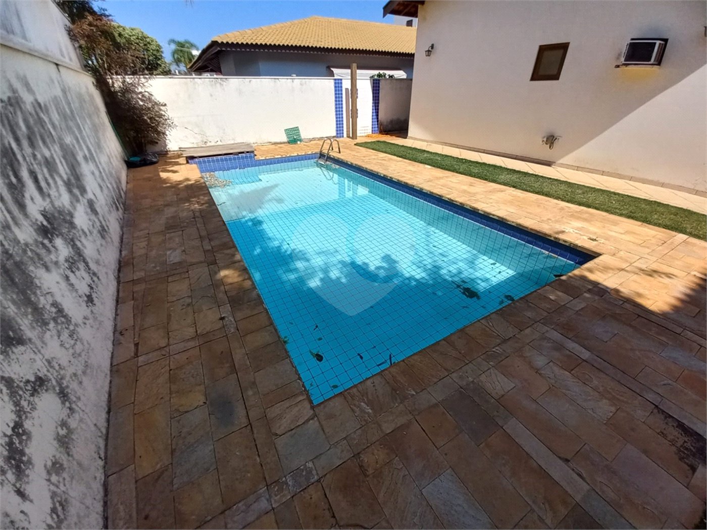 Casa Térrea no Condomínio Damha I,