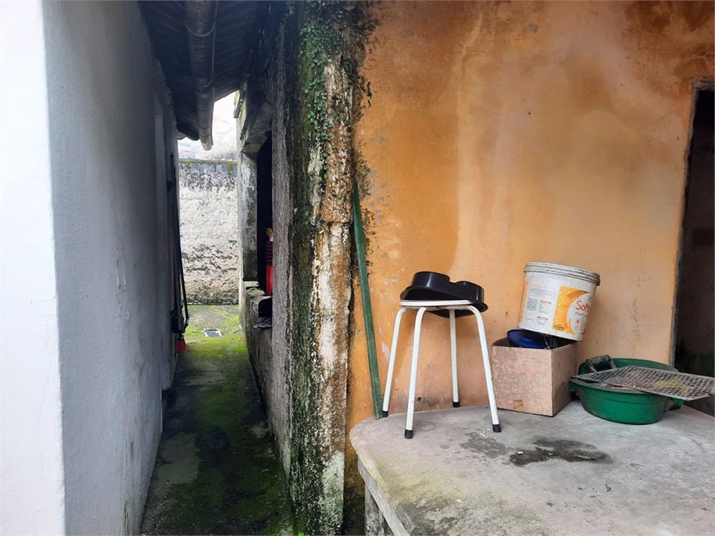 Terreno de 503 m² com Casa à Venda em Vicente de Carvalho | Excelente Oportunidade para Investidores Próximo ao Futuro Túnel Santos–Guarujá