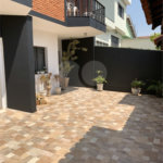 Sobrado à venda com 4 quartos, sendo 3 suítes,  em Jardim Alvinópolis, Atibaia, SP