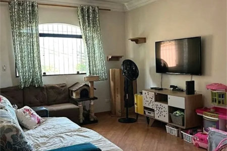 Sobrado à venda com 3 quartos, sendo 1 suíte, em Parque Ipê, São Paulo, SP