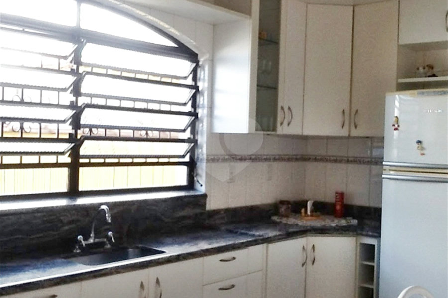 Sobrado à venda com 3 quartos, sendo 1 suíte, em Parque Vitória, São Paulo, SP