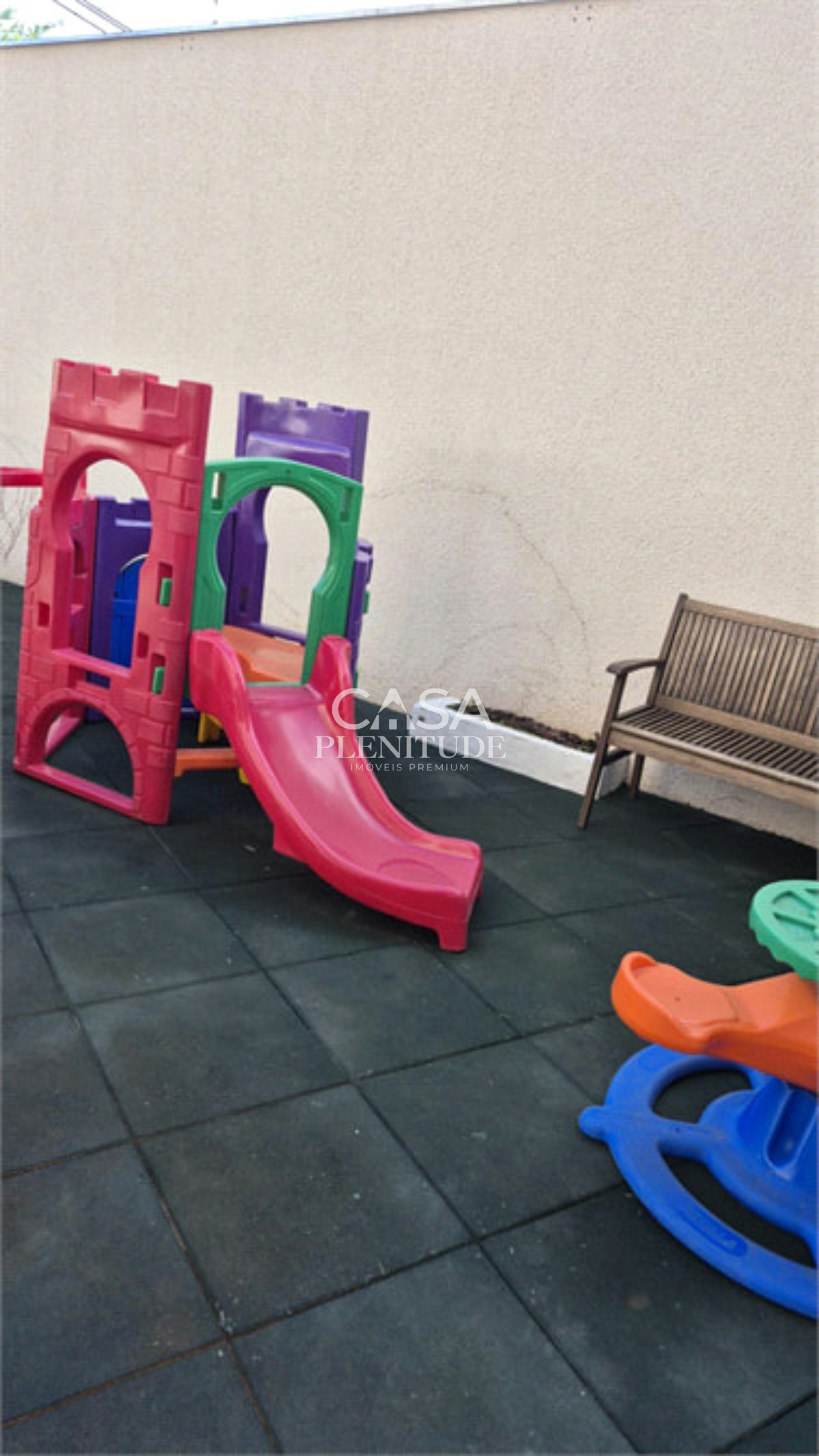 Apartamento à venda ou para alugar com 2 quartos, sendo 1 suíte,  em Jardim São Carlos, Sorocaba, SP