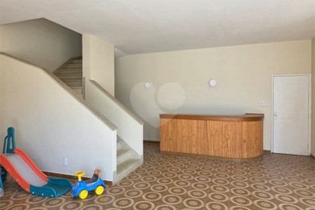 Casa à venda com 4 quartos, sendo 3 suítes, em Jardim Prudência, São Paulo, SP