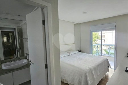 Apartamento à venda com 3 suítes em Água Branca, São Paulo, SP