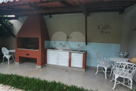 Casa à venda com 5 quartos, sendo 4 suítes,  em Vila Tramontano, São Paulo, SP