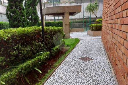 Apartamento à venda com 4 suítes em Moema, São Paulo, SP
