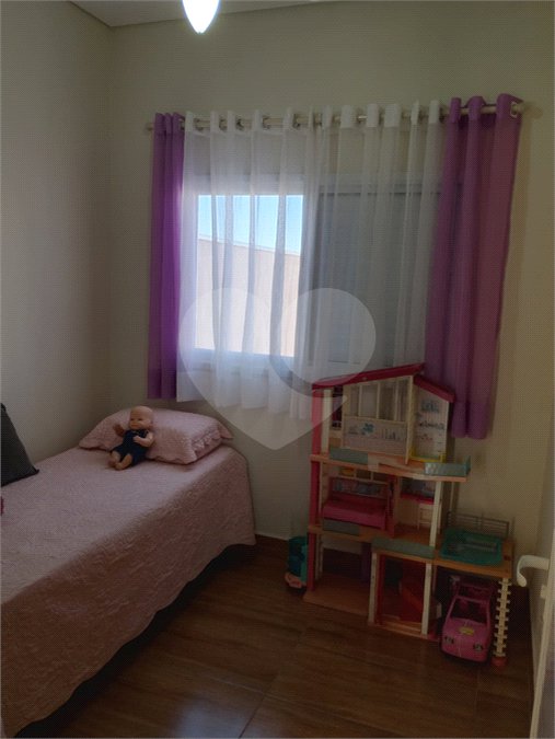 Sobrado à venda com 3 quartos, sendo 1 suíte, em Parque Barnabé, Indaiatuba, SP