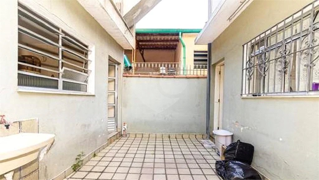 Sobrado à venda com 3 quartos, sendo 1 suíte,  em Vila Gustavo, São Paulo, SP