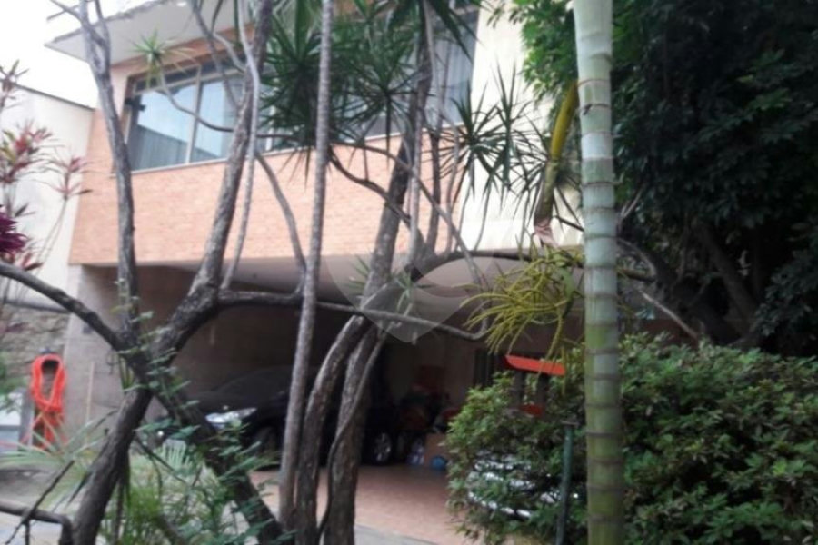 Terreno à venda com 4 quartos, sendo 1 suíte, em Santana, São Paulo, SP