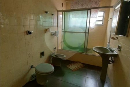 Casa à venda com 4 quartos, sendo 1 suíte,  no Centro, Mogi das Cruzes, SP