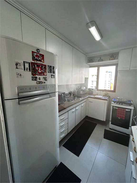Apartamento à venda com 3 quartos, sendo 1 suíte,  em Vila Andrade, São Paulo, SP