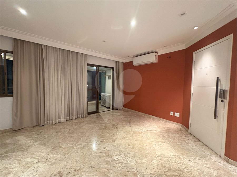 Apartamento à venda com 3 quartos, sendo 1 suíte, em Santana, São Paulo, SP