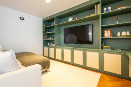 Apartamento à venda com 3 quartos, sendo 1 suíte, em Cerqueira César, São Paulo, SP