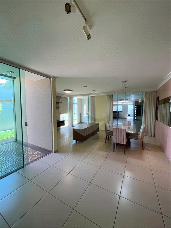 Casa à venda ou para alugar com 3 suítes em Jardim Salto Grande, Araraquara, SP