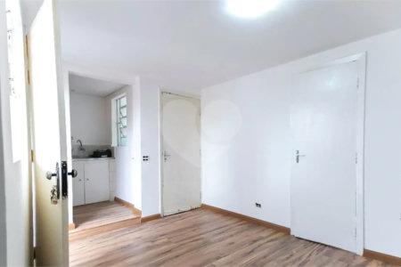 Casa à venda na Saúde c/150m2 - 3 quartos/ 2 salas/2 Vagas - metrô São Judas