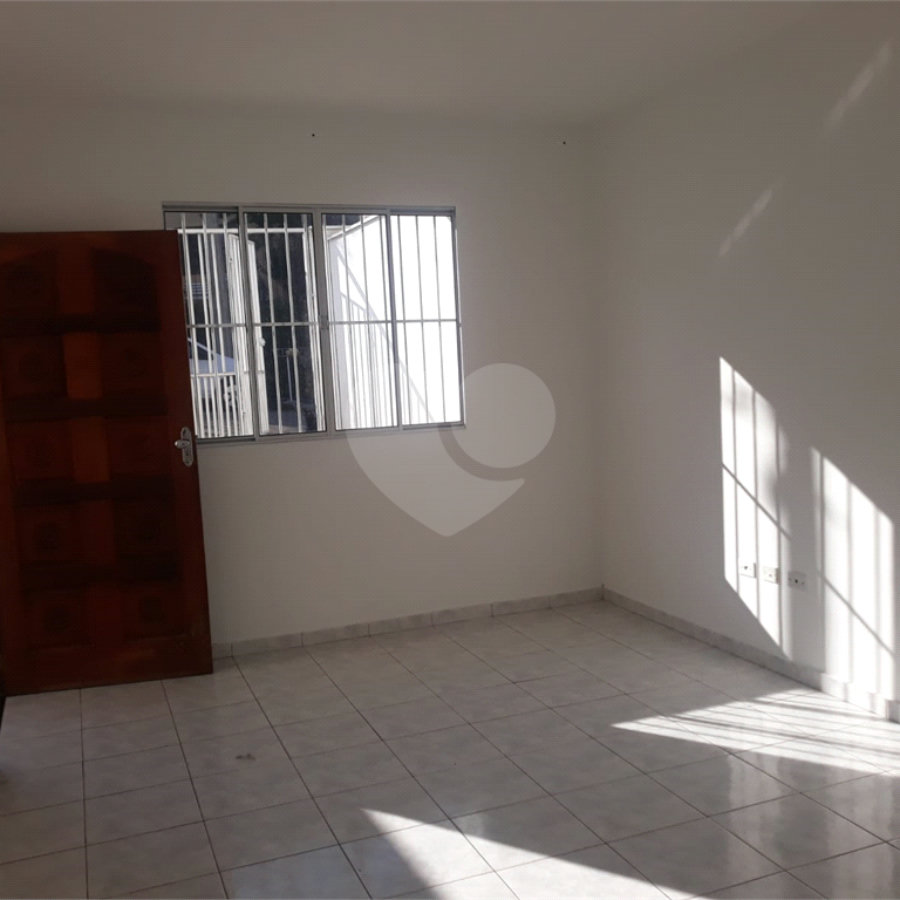Sobrado para alugar com 3 quartos, sendo 1 suíte, em Esplanada Mendes Moraes, São Roque, SP