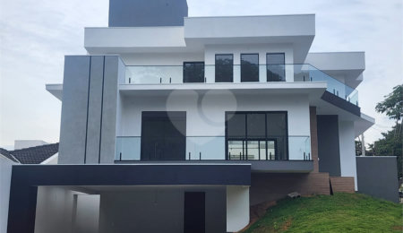 Casa à venda com 3 suítes no condomínio Terras de São Francisco, Vinhedo - SP