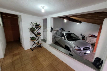 Chácara à venda com 3 quartos, sendo 1 suíte,  em Jardim Imperial, Atibaia, SP