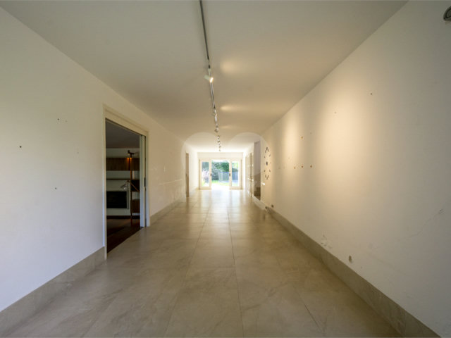 Casa à venda com 4 suítes no condomínio Chácara Flora, São Paulo - SP