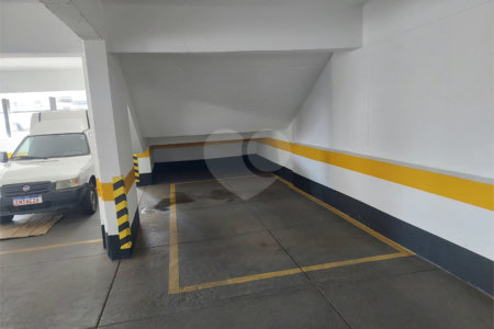 Apartamento Edifício Roberto Martinez .