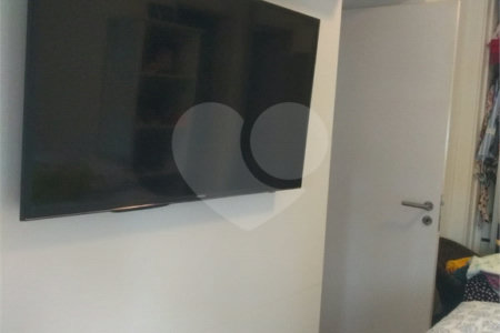 Apartamento 82 m² com varanda 2 dormitórios sendo 1 suítes 1 vaga.