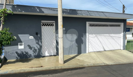 Casa à venda com 3 quartos, sendo 1 suíte,  em Cidade Aracy, São Carlos, SP