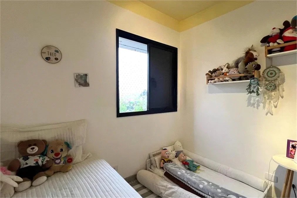 Apartamento à venda com 3 quartos, sendo 1 suíte, em Vila Madalena, São Paulo, SP