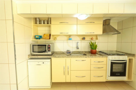 Casa à venda com 4 quartos, sendo 1 suíte, em Jardim Franca, São Paulo, SP