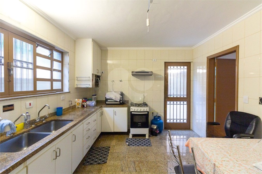 Casa à venda ou para alugar com 3 suítes em Sumaré, São Paulo, SP