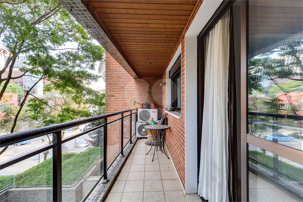 Apartamento à venda com 2 suítes em Alto da Boa Vista, São Paulo, SP