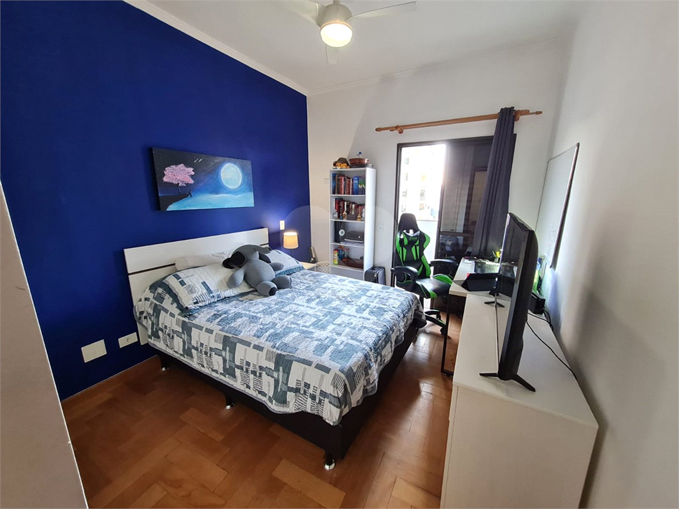 Apartamento à venda com 4 quartos, sendo 1 suíte,  em Vila Ipojuca, São Paulo, SP