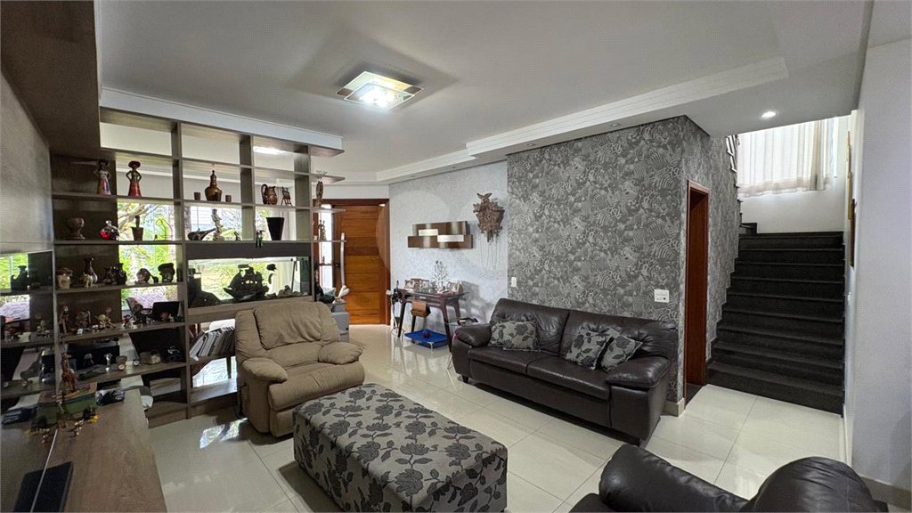 Casa à venda com 3 suítes no condomínio Residencial Villa dos Inglezes, Sorocaba - SP