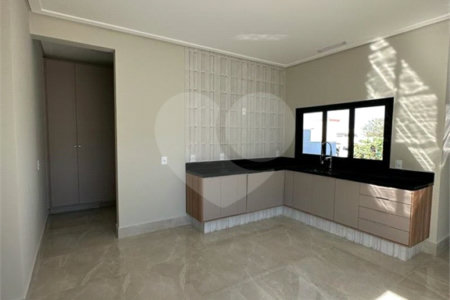 Casa à venda com 3 quartos, sendo 1 suíte, no condomínio Lagos D´icaraí, Salto - SP