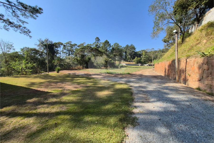 Casa à venda com 2 quartos, sendo 1 suíte, no condomínio Campos de Mairiporã Gleba 1, Mairiporã - SP